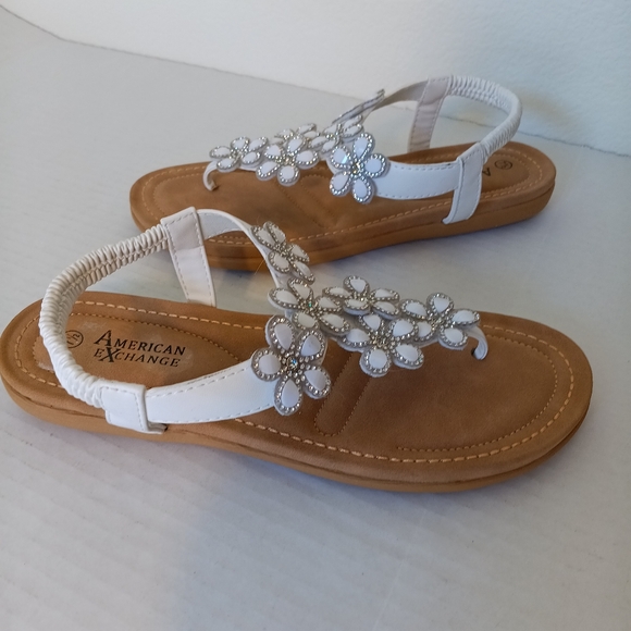 American Exchange White Floral Slingback Sandals Flats US Size 7 1/2 - Picture 3 of 6